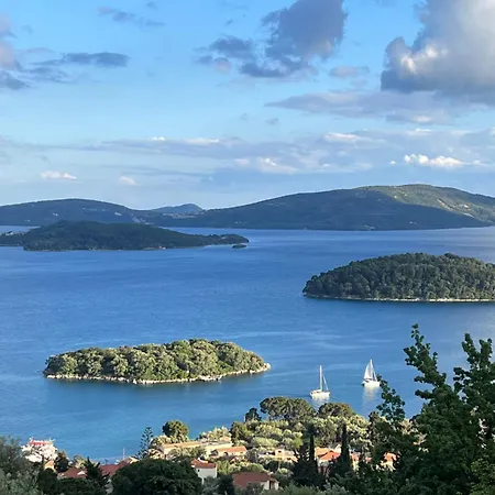 Meliti - Private With Stunning Seaviews, Infinity Pool, Close To The * Nydri (Lefkada)
