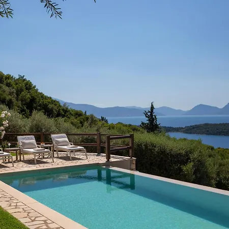 Villa Meliti - Private With Stunning Seaviews, Infinity Pool, Close To The Nydri (Lefkada)