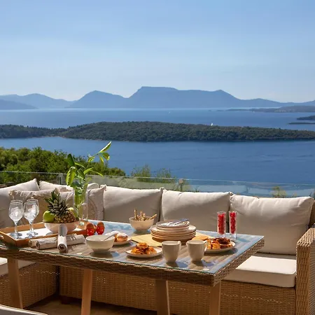 Meliti - Private With Stunning Seaviews, Infinity Pool, Close To The Villa