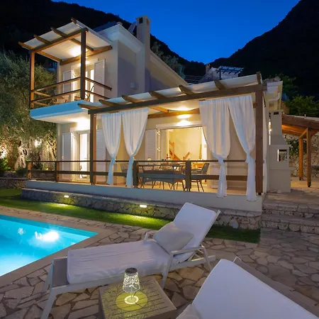 Meliti - Private With Stunning Seaviews, Infinity Pool, Close To The * Nydri (Lefkada)