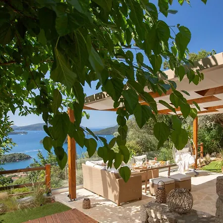 Villa Meliti - Private With Stunning Seaviews, Infinity Pool, Close To The *