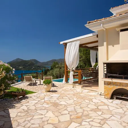 Meliti - Private With Stunning Seaviews, Infinity Pool, Close To The Nydri (Lefkada)
