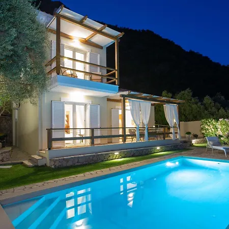 Meliti - Private With Stunning Seaviews, Infinity Pool, Close To The Villa Nydri (Lefkada)