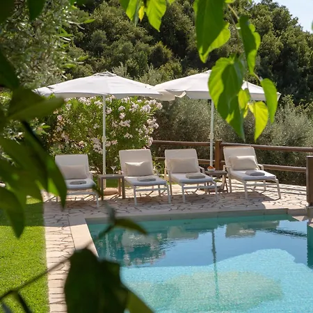 Villa Meliti - Private With Stunning Seaviews, Infinity Pool, Close To The Nydri (Lefkada)